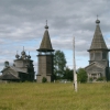 Лядинский ансамбль до пожара. Слева направо: Богоявленская церковь, колокольня, Покровская