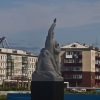 Памятник погибшим морякам август 2010 (правда они смотрят не в ту сторону). Автор: Evrinoma